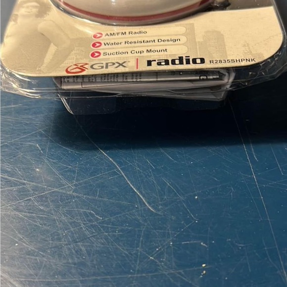 Vintage GPX AM/FM Radio - Picture 2 of 8